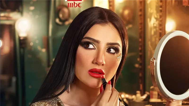 مي عمر تكشف حقيقة اعتزالها الفن بعد قرار زوجها محمد سامي