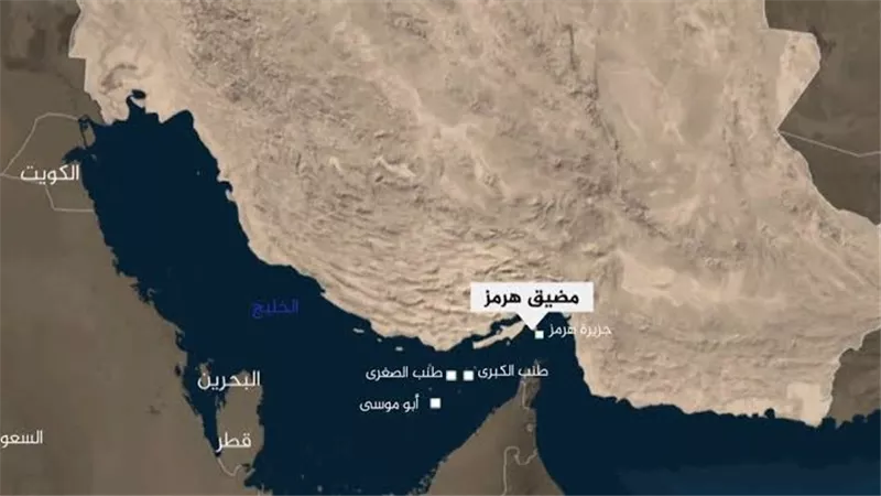 تصعيد خطير في مضيق هرمز.. استهداف 3 سفن شحن اليوم