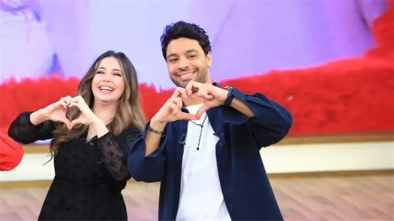أحمد جمال يكشف كواليس لقائه الاول بخطيبته فرح الموجي