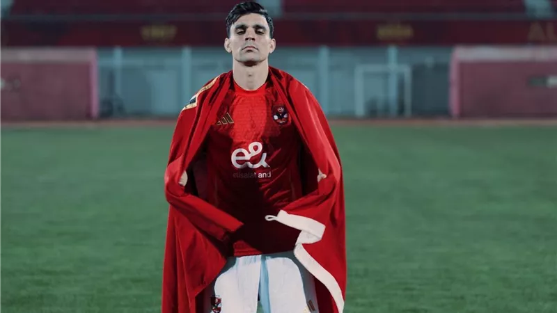 مصير مشاركة أشرف بن شرقي مع الأهلي أمام الزمالك.. كولر يحسم