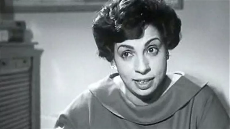 نعيمة وصفي.. حكاية أيقونة المسرح التي تركت التدريس واتجهت للتمثيل والكتابة 