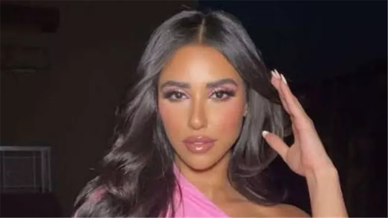 آية سماحة تحت الهجوم بسبب تعليقها على مقتل حارس الأسد بحديقة الفيوم 