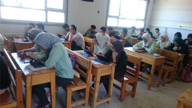 رابط تحميل النموذج الاسترشادي للثانوية العامة 2025.. العربي والكيمياء!