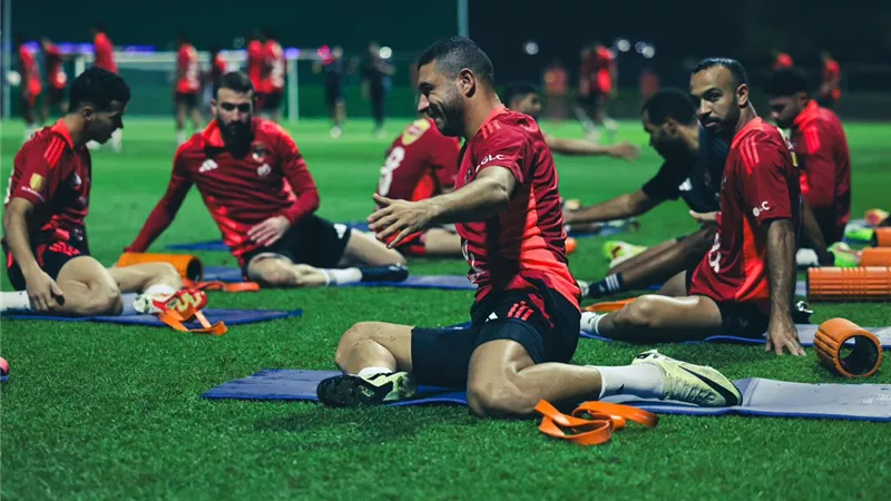 الأهلي يواصل الاستعداد للإسماعيلي وفيديو ساخر للشحات