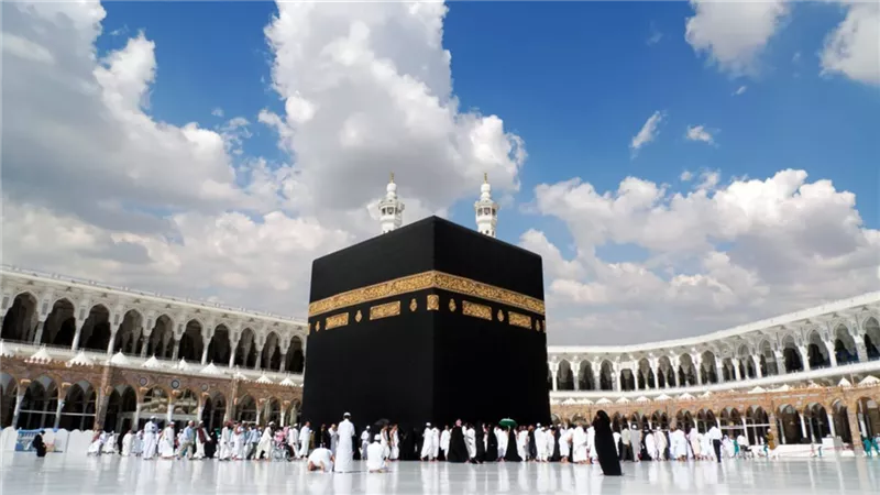 استعلم فورا.. الاستعلام عن تأشيرة العمرة برقم الجواز 2025