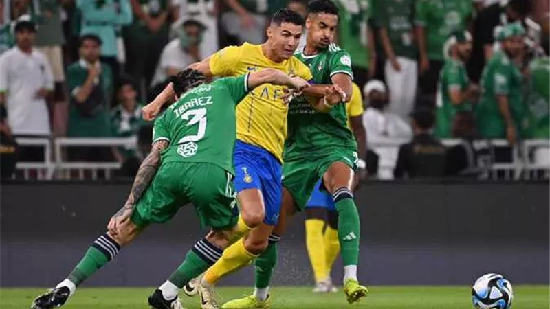 رونالدو ضد محرز.. التشكيل الرسمي لقمة النصر والأهلي في الدوري السعودي