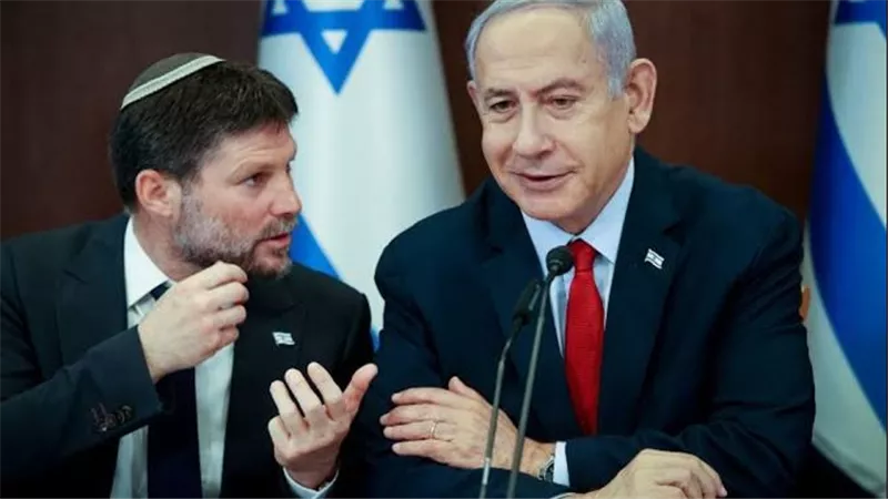 سموتريتش يهدد نتنياهو إما ضم الضفة أو اللجوء إلى الكنيست