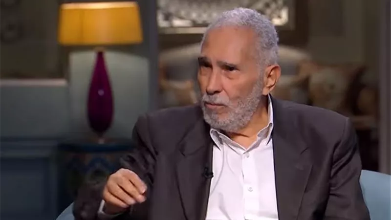 أزمات عبدالرحمن أبو زهرة الأخيرة.. تطورات الحالة الصحية وإيقاف المعاش والحساب البنكي