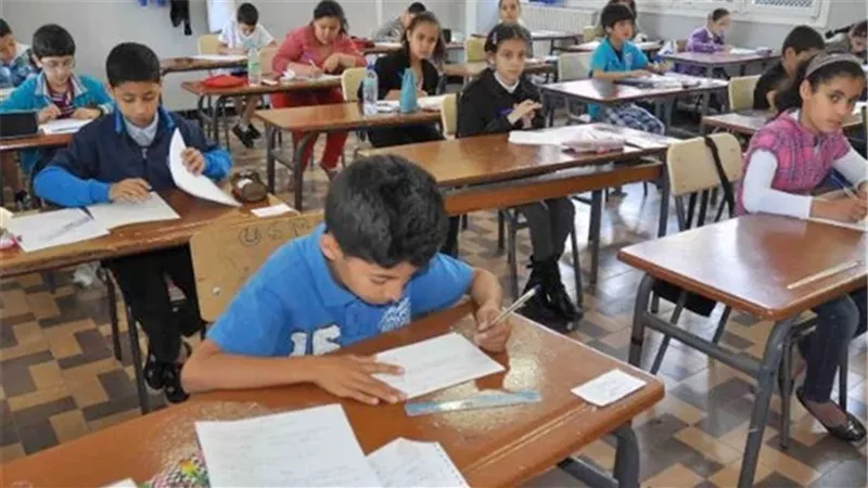 إعادة للامتحانات الشهرية للطلاب المتغيبين.. التعليم تحسم الجدل