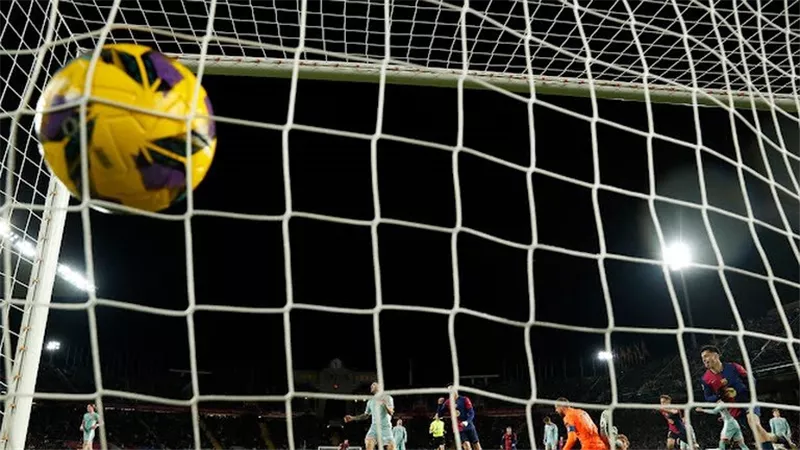 جدول مواعيد مباريات اليوم الاثنين 17-2-2025 والقنوات الناقلة