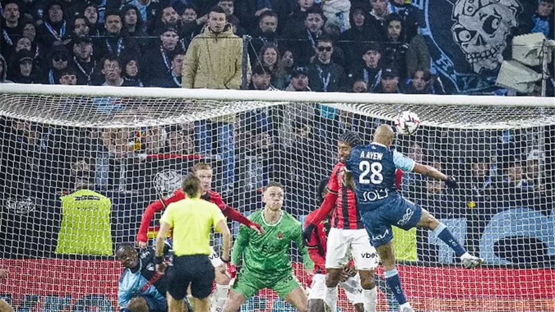 نيس يحسم المواجهة أمام لوهافر بثلاثية في الدوري الفرنسي