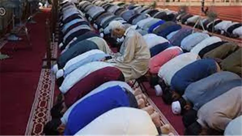 ضوابط صلاة التراويح في رمضان 2025.. بـ 20 ركعة