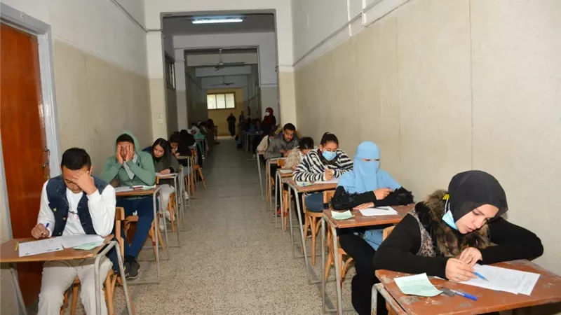 دليل شامل لتقديم طلاب المنازل على امتحانات الثانوية العامة 2025