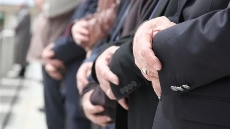 هل تجوز صلاة الجنازة على الجثـ ـث المفقود بعض أجزائها؟.. المفتى يُجيب