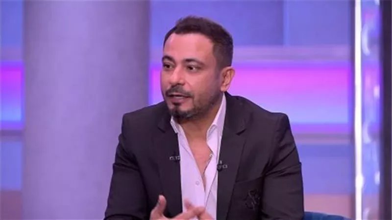 تفاصيل الحــادث الذي تعرض له محمد نجاتى وحالته الصحية 