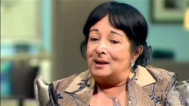 سميرة عبد العزيز رفضت تقديم دور أم لأحد الفنانين لهذا السبب