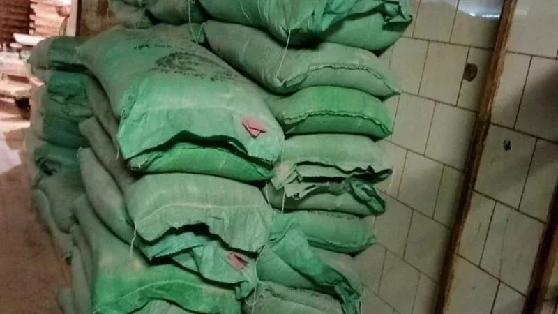 حملات التموين لضبط مخالفات المخابز قبل بيعها بالسوق السوداء.. 23 طن دقيق 