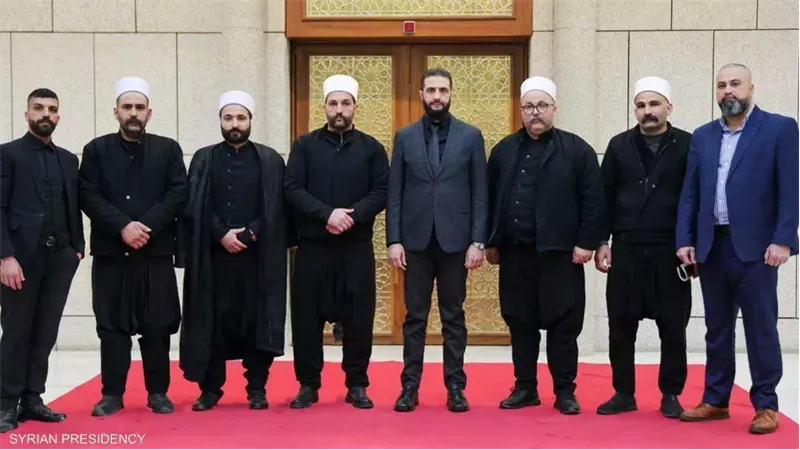 بعد إعلان إسرائيل إلتزامها بحماية الدروز الشرع يجتمع بكبار قادة الطائفة