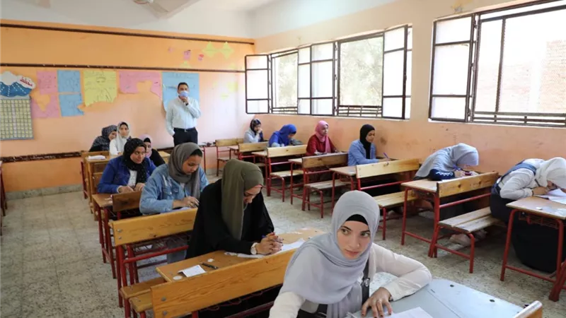 إجراءات وضوابط امتحانات شهر مارس للصفين الأول والثاني الثانوي العام