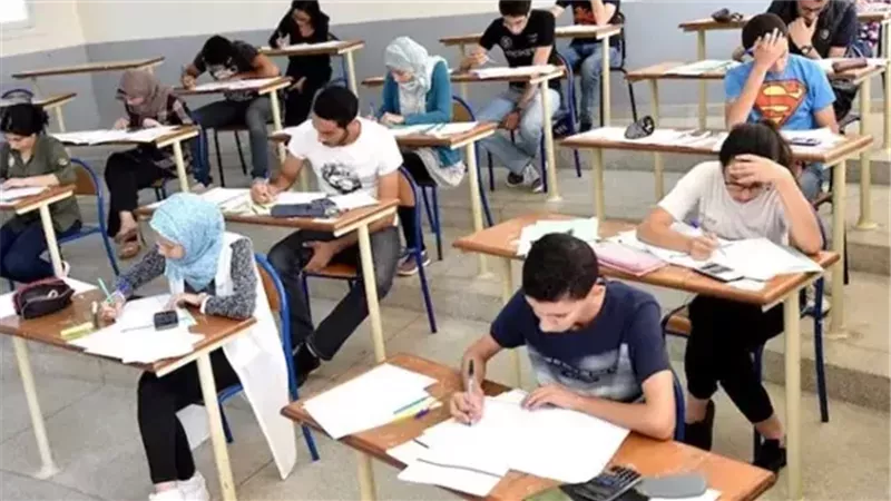 تحذيرات من تقليل عدد الأسئلة في الامتحانات.. مخاطر وآثار سلبية على التعليم