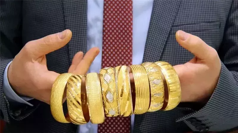 سعر الذهب اليوم بالدولار الثلاثاء 4 مارس 2025.. تحركات مفاجئة