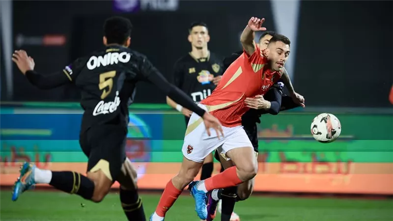 عقوبات الجولة 15 من الدوري المصري..رابطة الأندية تفاجئ الأهلي والزمالك بعد مباراة القمة