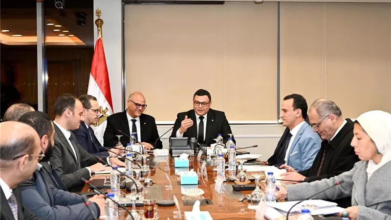 وزير الإسكان يبحث الفرص الاستثمارية لإقامة مجتمع عمراني متكامل بـ القليوبية