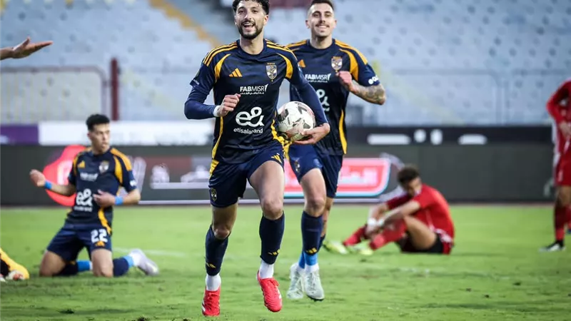 جراديشار يتفوق علي وسام أبو علي خلال مواجهة الأهلي وحرس الحدود