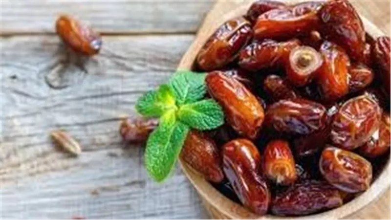 فوائد تناول التمر في رمضان.. تأثيره على الصحة والطاقة