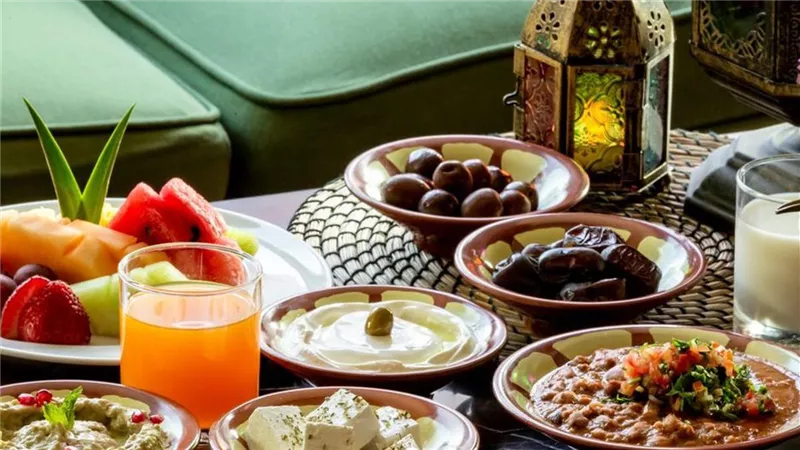 كيف تحضر وجبة مثالية تمنع الحموضة في رمضان؟