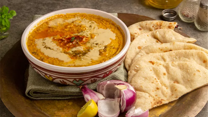 سحور رمضان..طريقة تدميس الفول في المنزل للحصول على لون أحمر ومذاق شهي