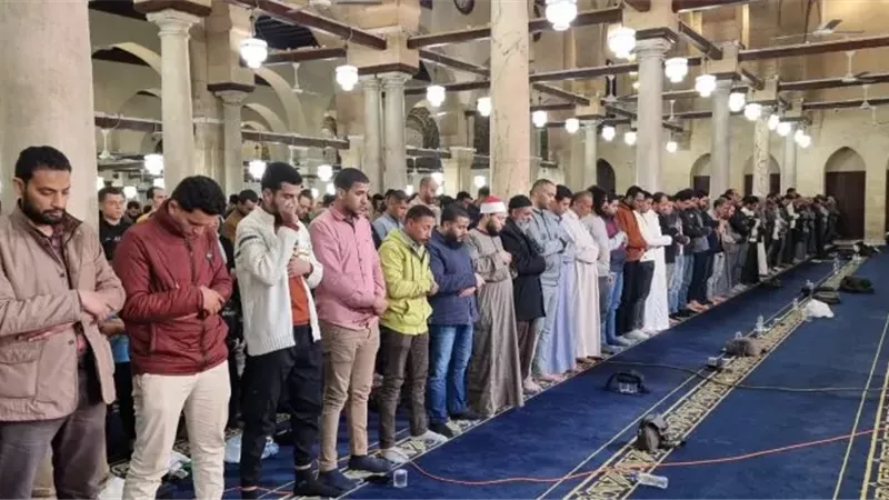 اعرف موعد صلاة التراويح اليوم الثالث في رمضان 2025