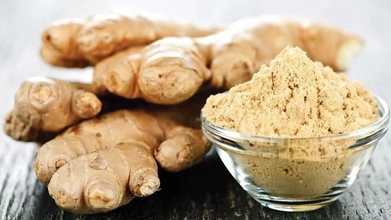 فوائد الزنجبيل الصحية في رمضان 2025 .. علاج للصداع وتحسين الهضم