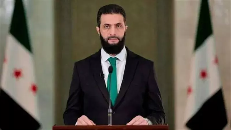 الشرع ينتدب كبار الخبراء السوريين لصياغة الإعلان الدستوري