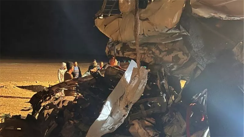 وفاة 13 شخصًا في حادث أسيوط اليوم على الصحراوي الغربي.. إليك التفاصيل