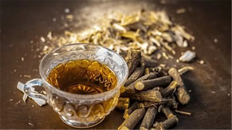 أضرار العرقسوس في رمضان.. الفئات المنوعه من تناوله