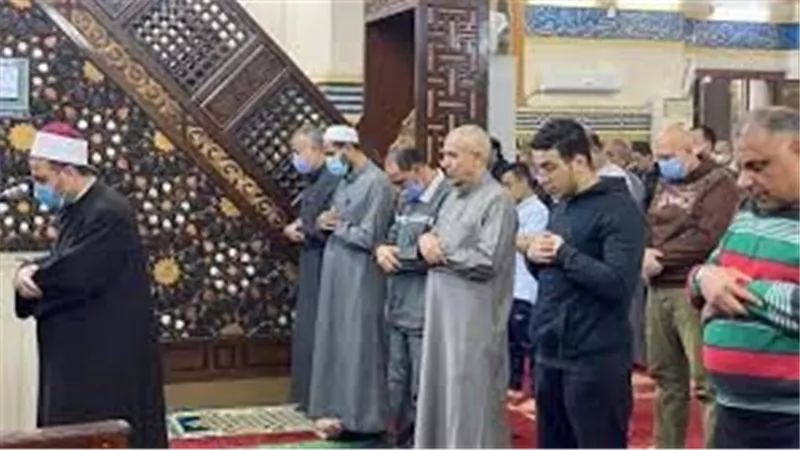 هل يجوز أداء صلاة التراويح في المنزل؟ تعرف على الحكم والأفضلية ؟