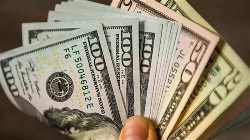 عاجل| تراجع سعر الدولار الآن بمنتصف تعاملات اليوم الأحد