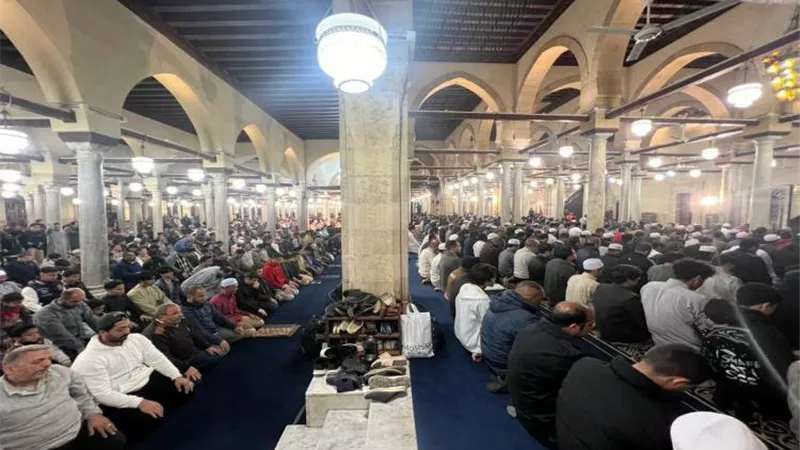 اعرف موعد صلاة التراويح في خامس يوم رمضان 2025.. عدد الركعات وطريقة الأداء