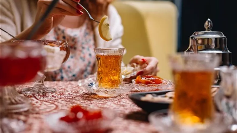 المشروبات الممنوعة بعد الأكل في رمضان.. تجنبها لصحة أفضل