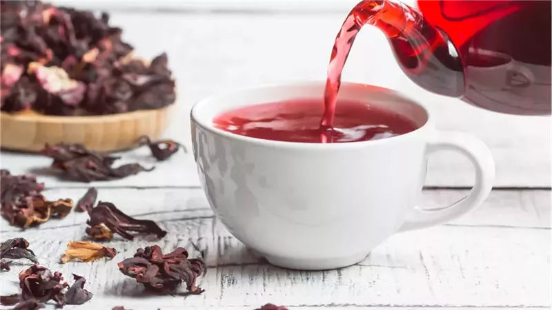  لماذا يُنصح بشرب الكركديه في رمضان؟ فوائد مذهلة ستبهرك