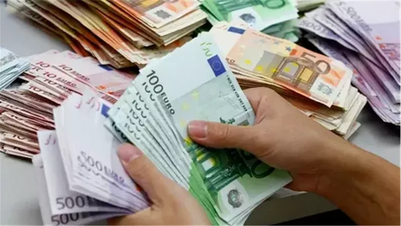 سعر اليورو اليوم السبت 8-3-2025.. قبل عودة البنوك