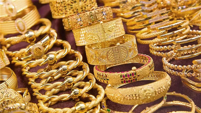 أسعار الذهب لحظة بلحظة في مصر خلال التعاملات المسائية ليوم الجمعة