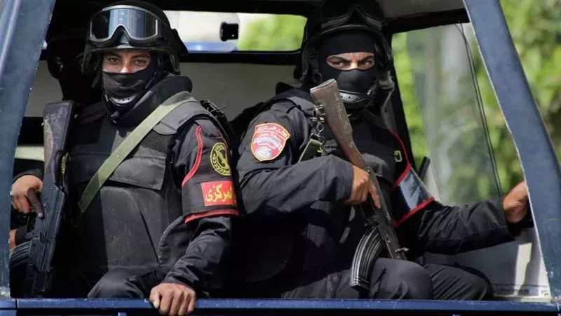 رجال البحث الجنائي تطارد سارقي محل جواهرجي في المهندسين بقيمة 300 ألف