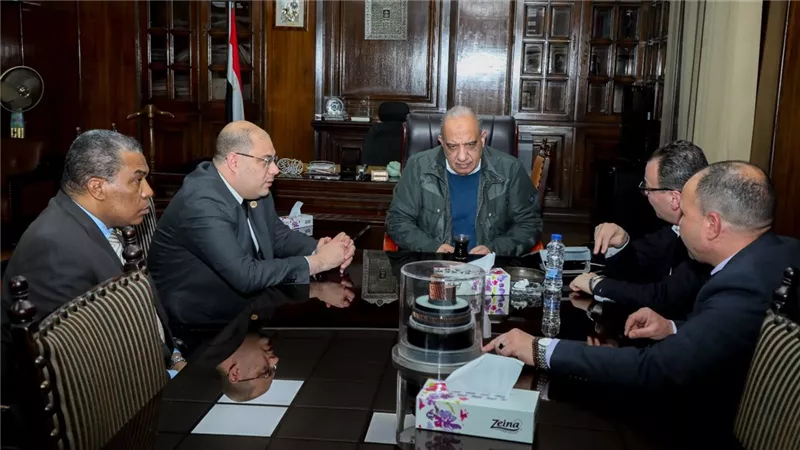  وزير الكهرباء يتابع آخر مستجدات تنفيذ مشروع محطة الضبعة النووية 