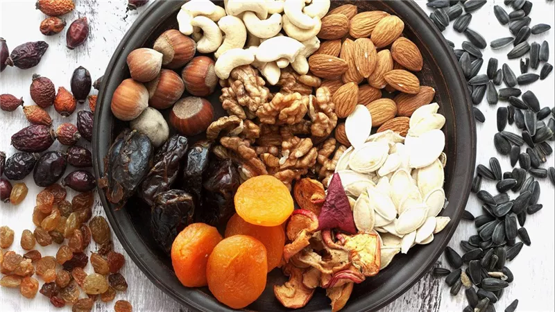 الياميش في رمضان حلاوة بحساب.. نصائح للفئات الأكثر عرضة للخطر