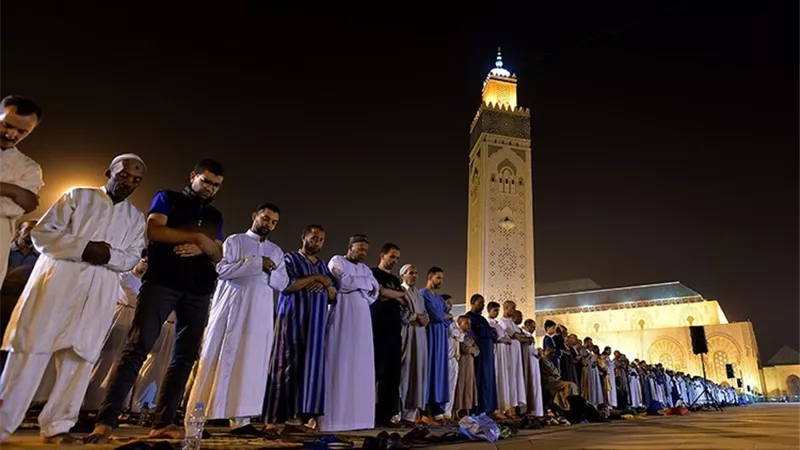 موعد صلاة التراويح في 12 رمضان 2025.. الساعة كام النهاردة؟ 