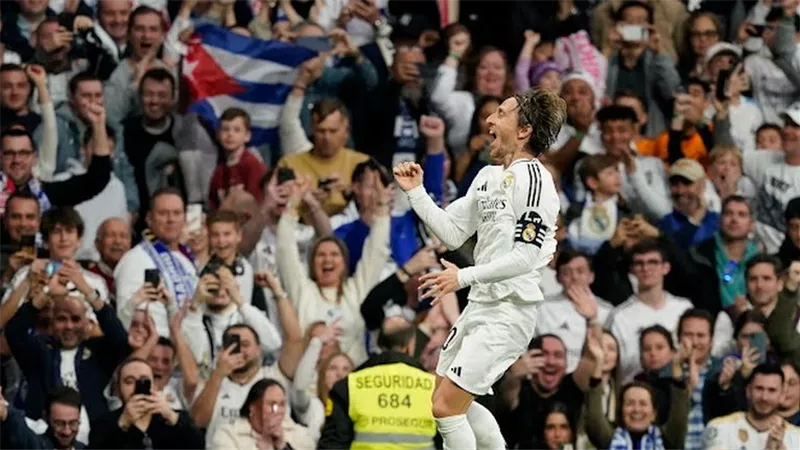 لوكا مودريتش يحقق إنجازًا فريدًا في دوري أبطال أوروبا