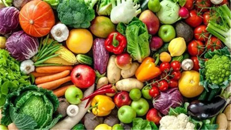 أسعار الخضار والفاكهة اليوم الخميس 13-3-2025 داخل سوق العبور 