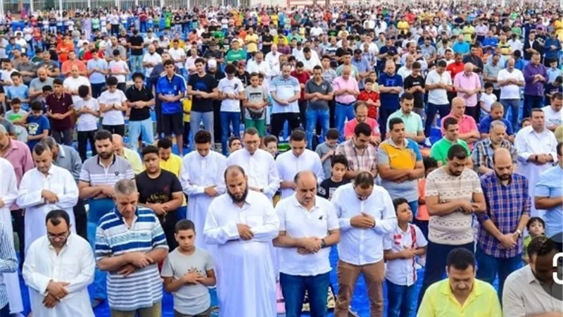 تكبيرات عيد الفطر 2025.. وعدد ركعات صلاة العيد